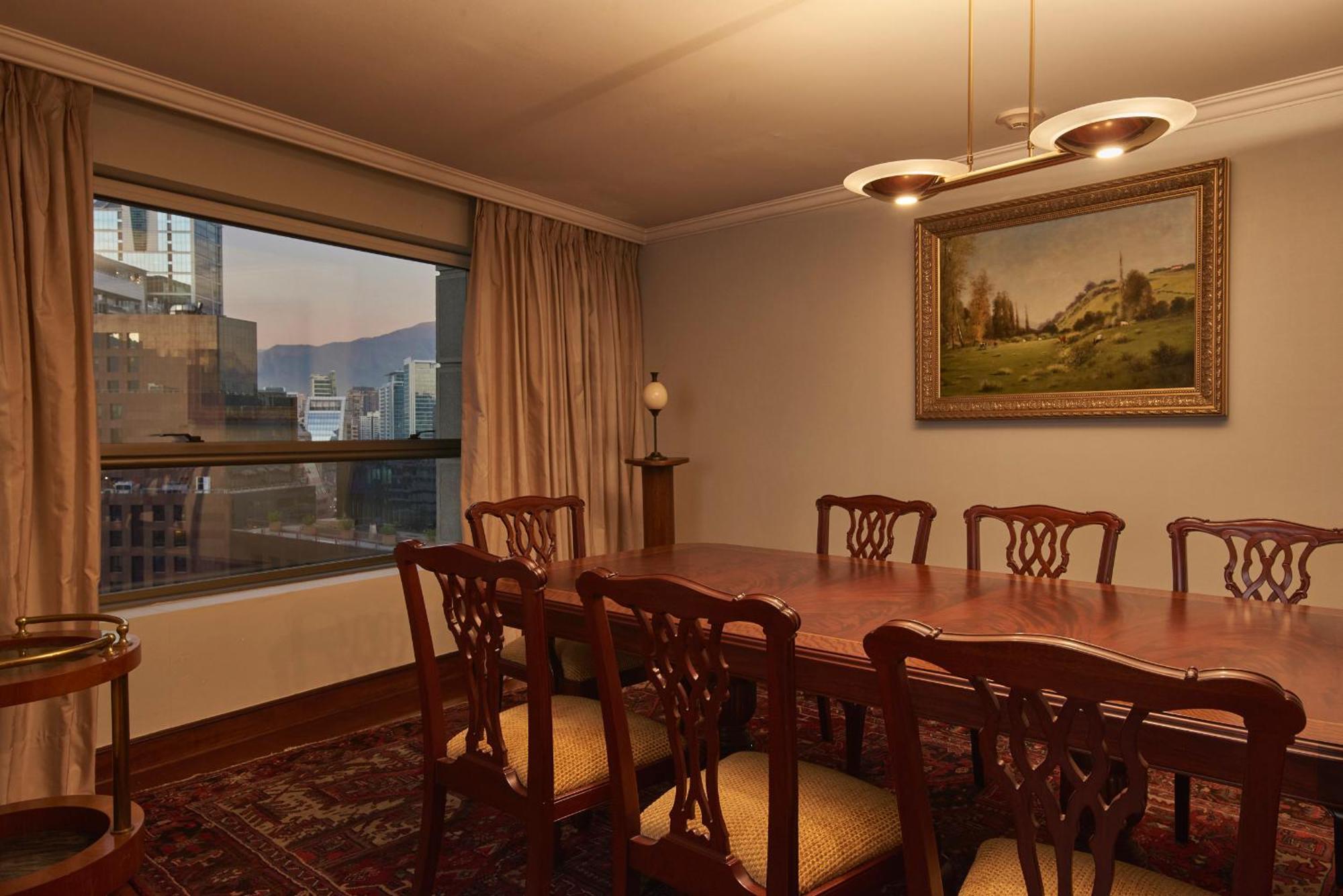Plaza El Bosque Ebro Hotel Santiago Kültér fotó Dining room